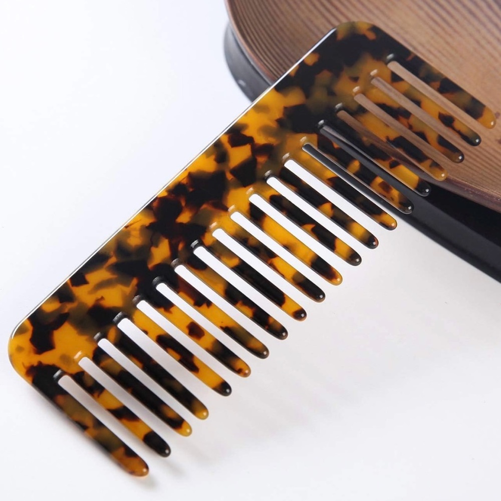 Tortoise Shell Detangling Comb with Wide Teeth